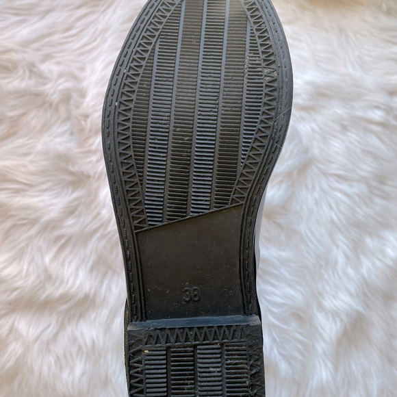 Burberry Sienna Equestrian Brown Rubber Rain Boots Size
38 or 7.5 in womens - Picture 5 of 12